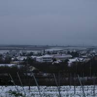 Blick über Flonheim bei leicht diesigem Wetter