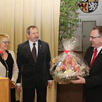 Gratulation der Ortsgemeinde zum Geburstatag des Chorleiters des MGV Flonheim